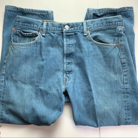 Levi’s 501 button fly men's jeans, 38x30 - Picture 2 of 8